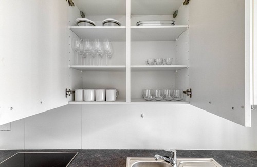 Schottenfeld Apartamento | Airy Neubau 2BR w/ Balcony & Elevator in central location, by Blueground