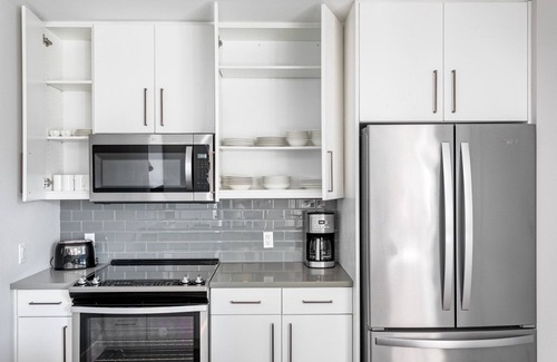San Carlos Apartamento | Airy San Carlos 2BR w/ Rooftop Lounge, near Silicon Valley, by Blueground