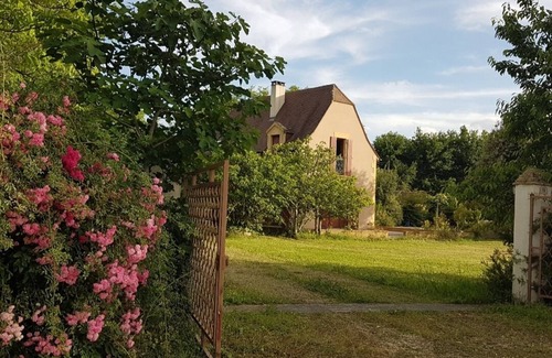 Beynac-et-Cazenac Casa | Aison Avec Piscine sur un Vaste Terrain Face au Château de Beynac