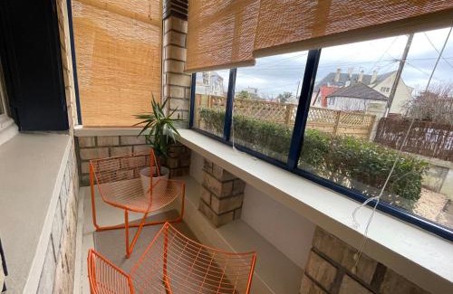 Verte Vallee Apartamento | Ajania, Appt avec parking et petit jardin privé