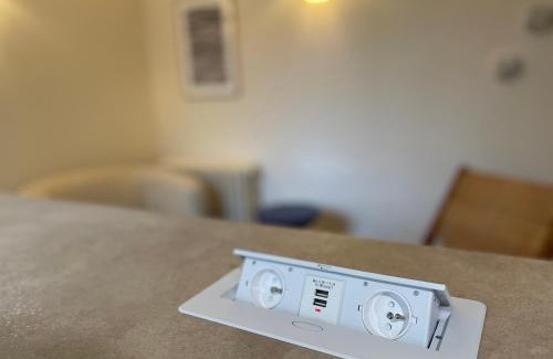 Verte Vallee Apartamento | Ajania, Appt avec parking et petit jardin privé