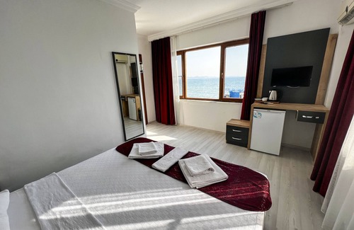 Akcay Cama Y Desayuno | Akçay Pier Hotel & Beach