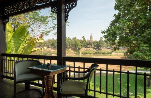 Si Satchanalai Cama Y Desayuno | Akara House Sukhothai - Luxury Riverside Residence