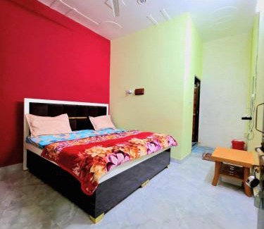 Ayodhya Hotel | Akash Guest Hosue Near Ram Janam Bhumi
