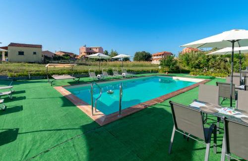 Agios Georgios Pagon Apartamento | Akis Villa Studios & Apartment with Pool by Hotelius