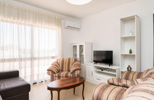 Almancil Villa | Akivillas Quarteira Charm