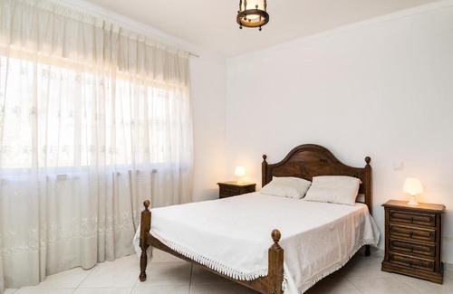 Almancil Villa | Akivillas Quarteira Charm