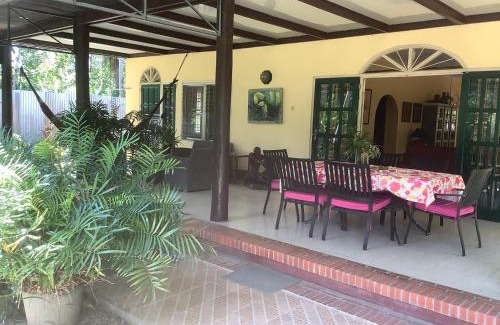 Clevia Casa | Akka