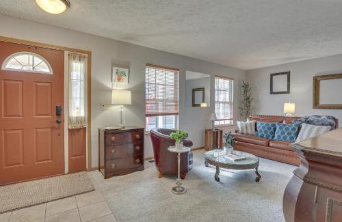 Highland Square Casa | Akron Home with Deck Walk to Towpath Trail!