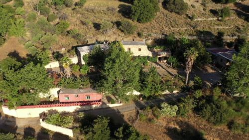 Kato Simi Apartamento | Akros Oreon Junior Suite Amori