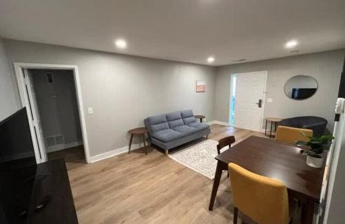 South Central Omaha Apartamento | Aksarben Apt-Close to UNO & I80