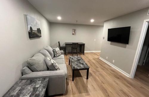 South Central Omaha Apartamento | Aksarben Area-Near I80 & UNO