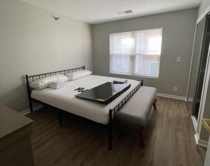 South Central Omaha Apartamento | Aksarben Gem- WFH corner desk & minutes from I-80