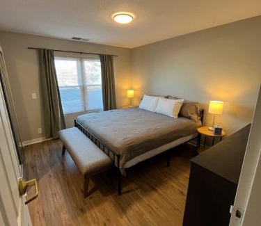 South Central Omaha Apartamento | Aksarben Living-Cozy 1 BDRM 1 BA