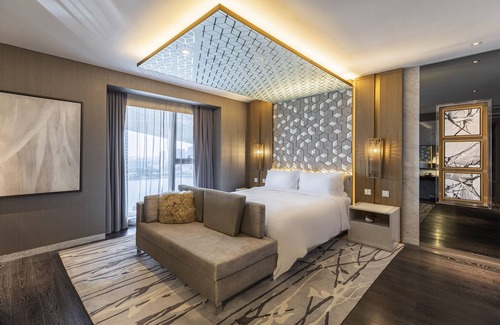 Deira Hotel | Al Bandar Rotana – Dubai Creek