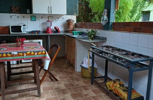 Vargem Grande Cabina | Albergue Feminino. Venha se Hospedar com Segurança em Ambiente Familiar