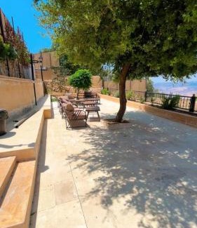 Zayy Chalet De Esquí | Al Eman Oasis Farm