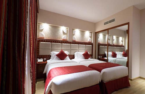 Al Muntazah Apartamento | Al Liwan Suites Rawdat Al Khail