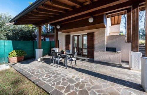 San Felice del Benaco Apartamento | Al Porto terrace close to the lake
