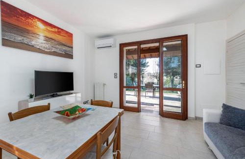 San Felice del Benaco Apartamento | Al Porto terrace close to the lake