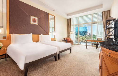 Abu Dhabi Hotel | Al Raha Beach Resort & Spa