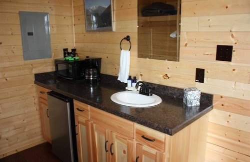 Pipe Creek Cabina | Al's Hideaway Bulli Cabin