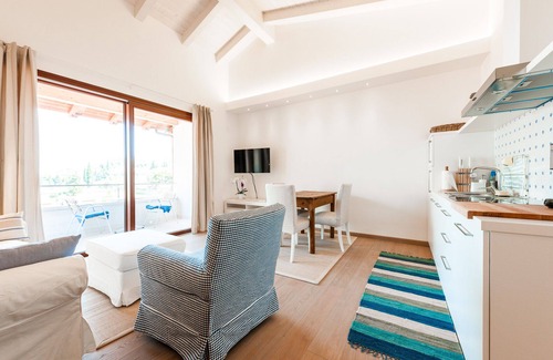 Malcesine Old Town Apartamento | Al vecchio frantoio in the center of town with beautiful lake views, near beach