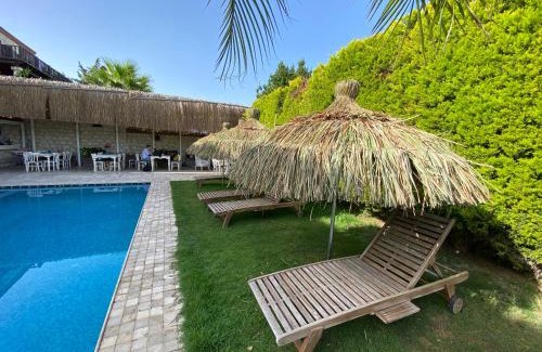 Tokoglu Hotel | ALAÇATI ROKA TAŞ BUTİK HOTEL