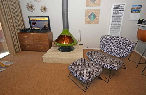 Tahoe Keys Apartamento | Ala Wai BoulevardApartment 23