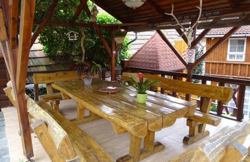 Esztergom Cama Y Desayuno | Alabárdos Panzió és Apartmanház