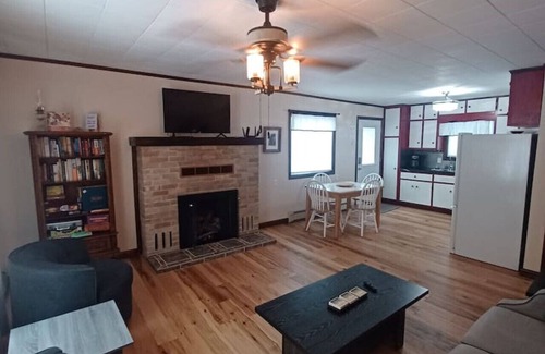 Tawas City Casa | Alabaster Cottage - Alabaster/Tawas