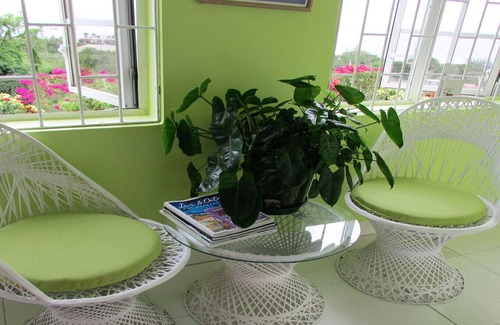 West Terrace Apartamento | Alamanda Sea View Apartment - Espectacular vista al mar Retreat AC / Wi-Fi, TV por cable