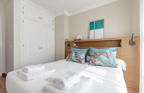 Ensanche Centro Apartamento | Alameda XI Boutique Apartment by Caleta Homes