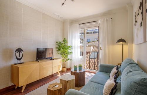 Ensanche Centro Apartamento | Alameda XI Boutique Apartment by Caleta Homes