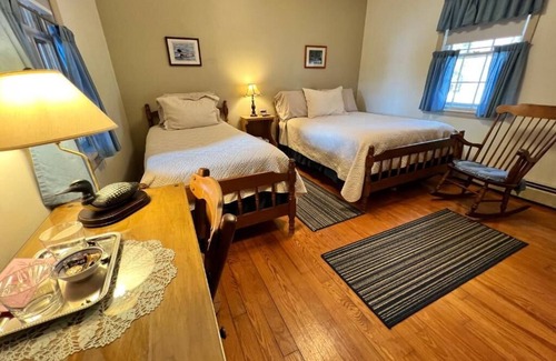 Orland Cama Y Desayuno | Alamoosook Lakeside Inn