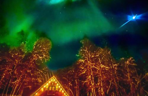 Susitna North Casa | Alaskan Wild Rose Retreat