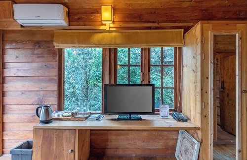 Kandaghat Chalet De Esquí | Alaya Stays Suro Woodcrest Chalet