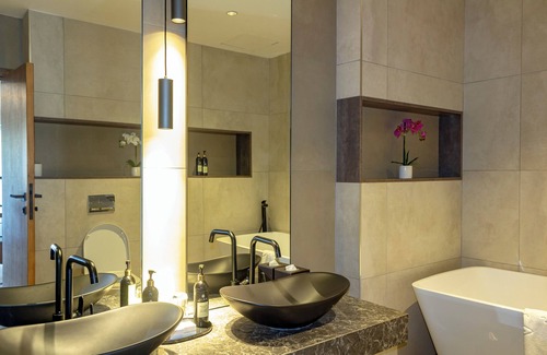Meru Hotel | Alba Hotel Meru