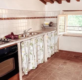 Piano di Conca Apartamento | Alba - Villa Cenami - grande PISCINA con vista