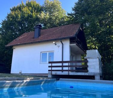 Tuzla Canton Chalet De Esquí | ALBAK Green Zone