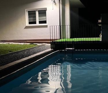 Tuzla Canton Chalet De Esquí | ALBAK Green Zone