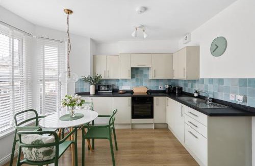 Roath Apartamento | Albany 2 by Black Door Stays
