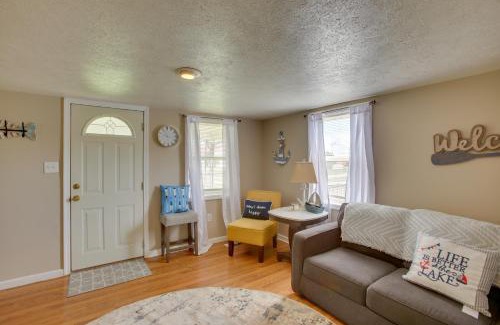 Albany Casa | Albany Family Lake Getaway Near State Parks!