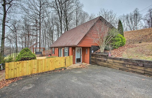 Albany Casa | Albany Home < 1 Mi to Dale Hollow Lake!