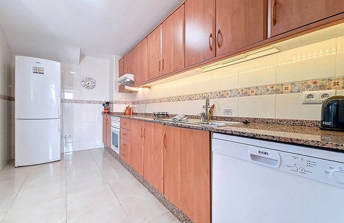 Mar de Cristal Apartamento | Ático. Internet gratis, terraza, piscina comunitaria.