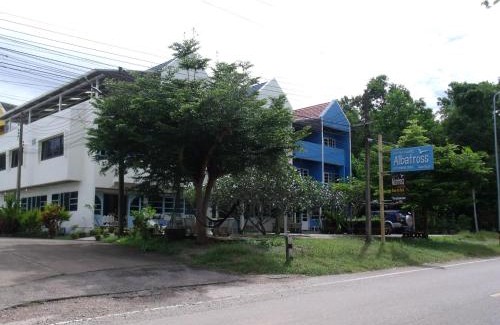 Saphli Casa | Albatross Guesthouse @ Thungwualaen Beach