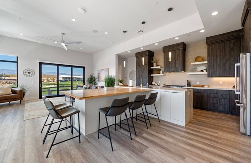 Hurricane Casa | ALBATROSS SOUTH at Copper Rock!