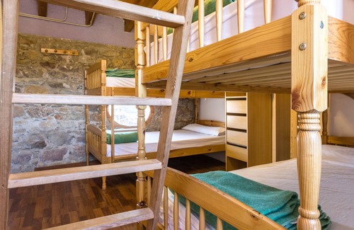 Salas de Pallars Apartamento | Alberg La Solana - 34 - Habitación Cuádruple (4 - 5 Plazas)
