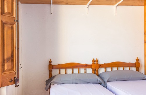 Salas de Pallars Apartamento | Alberg La Solana - 13 - Habitación Doble Con Dos Camas Individuales (2 Plazas)