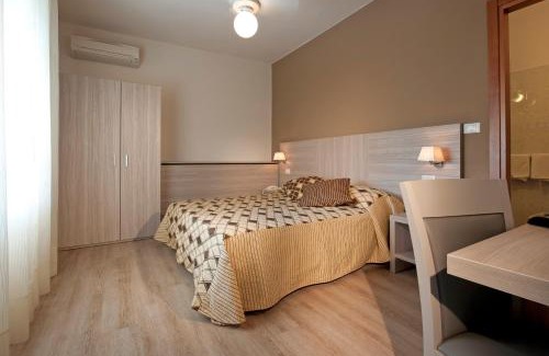 Peschiera del Garda Hotel | Albergo Valentina